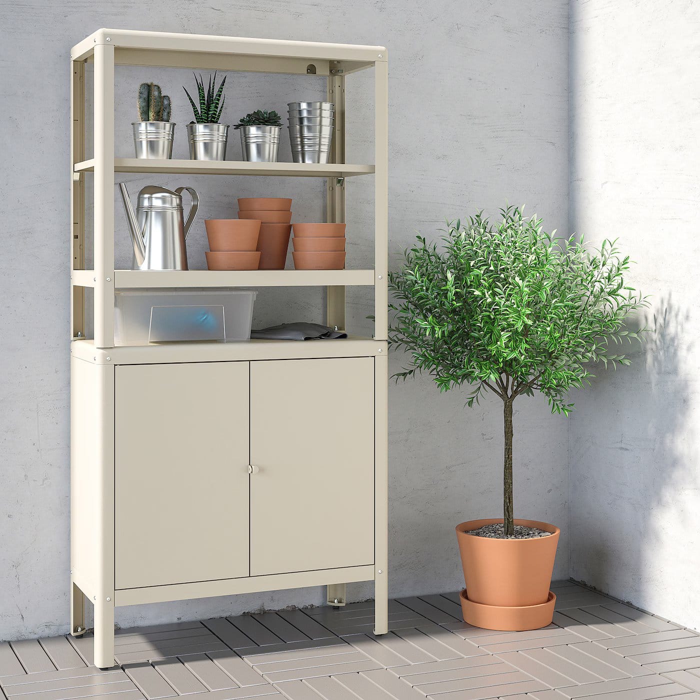 16 trendige Outdoor-Möbel von IKEA, die perfekt für deinen Balkon oder deine Terrasse sind